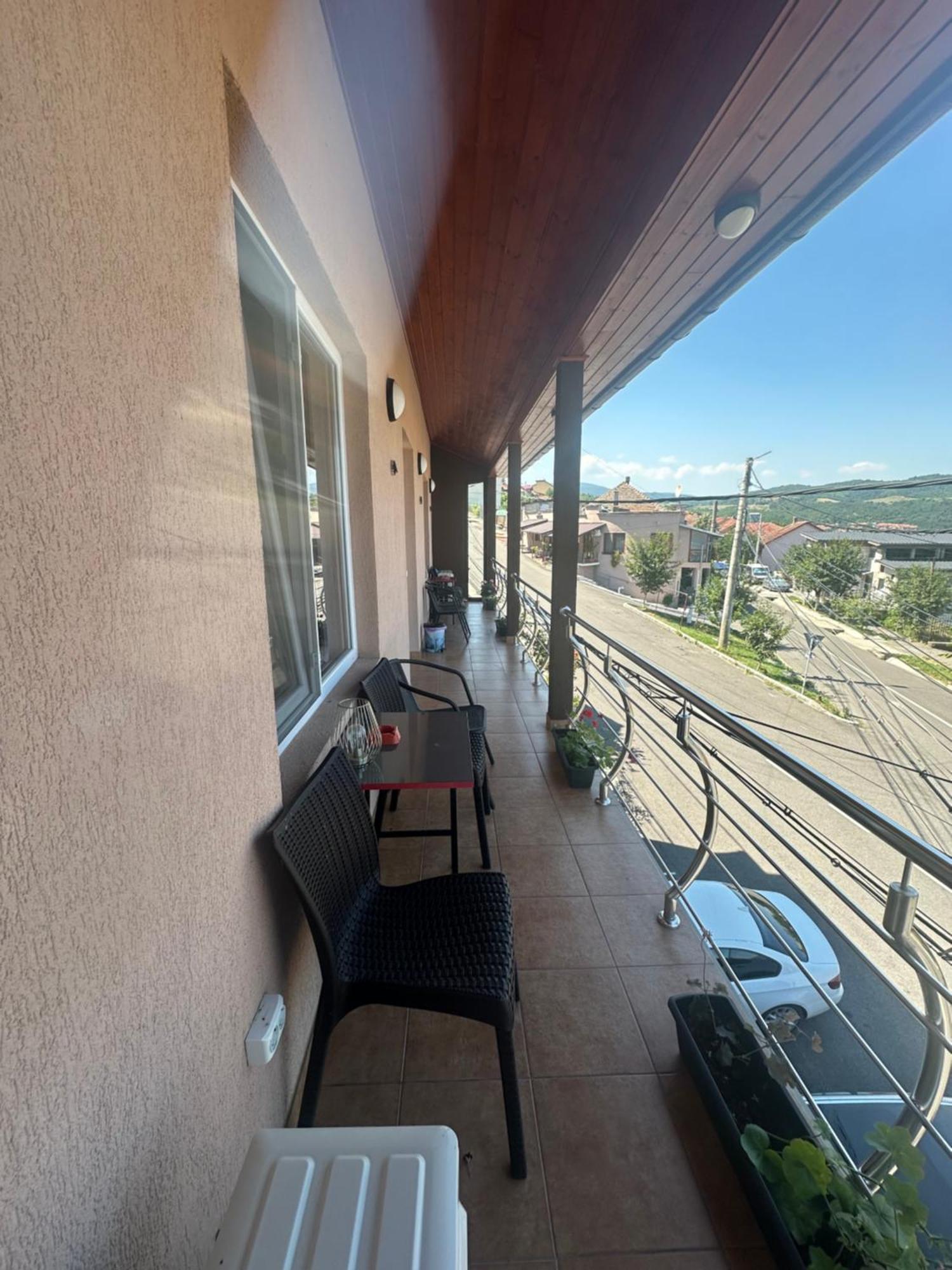 Casa Clau Hotel Orsova Exterior photo